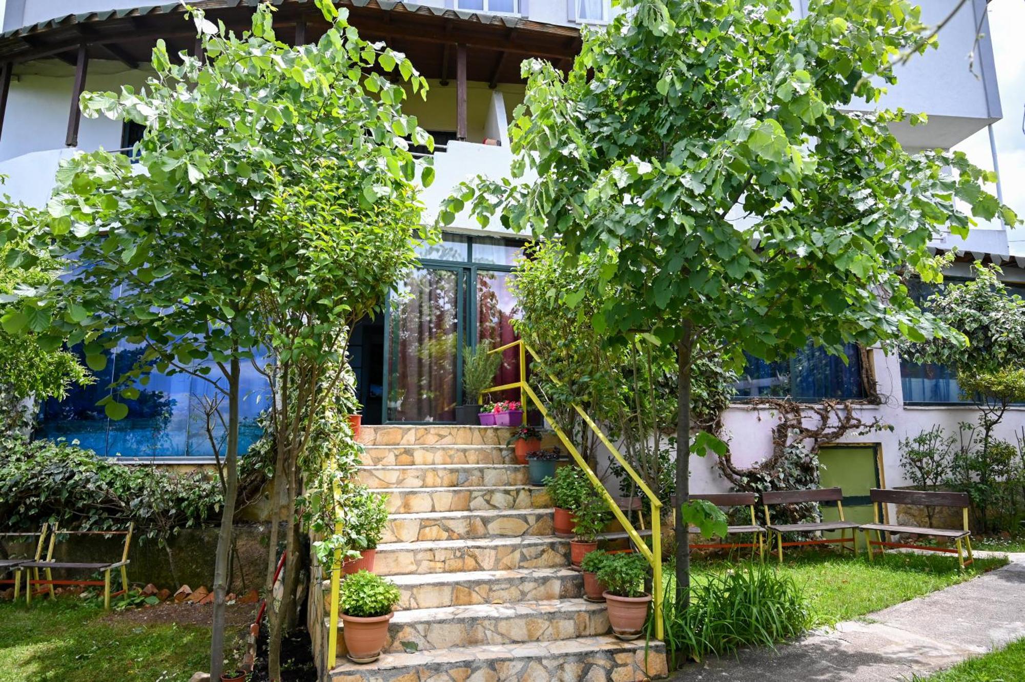 Hotel Joni Restaurant Bucimas Exterior foto